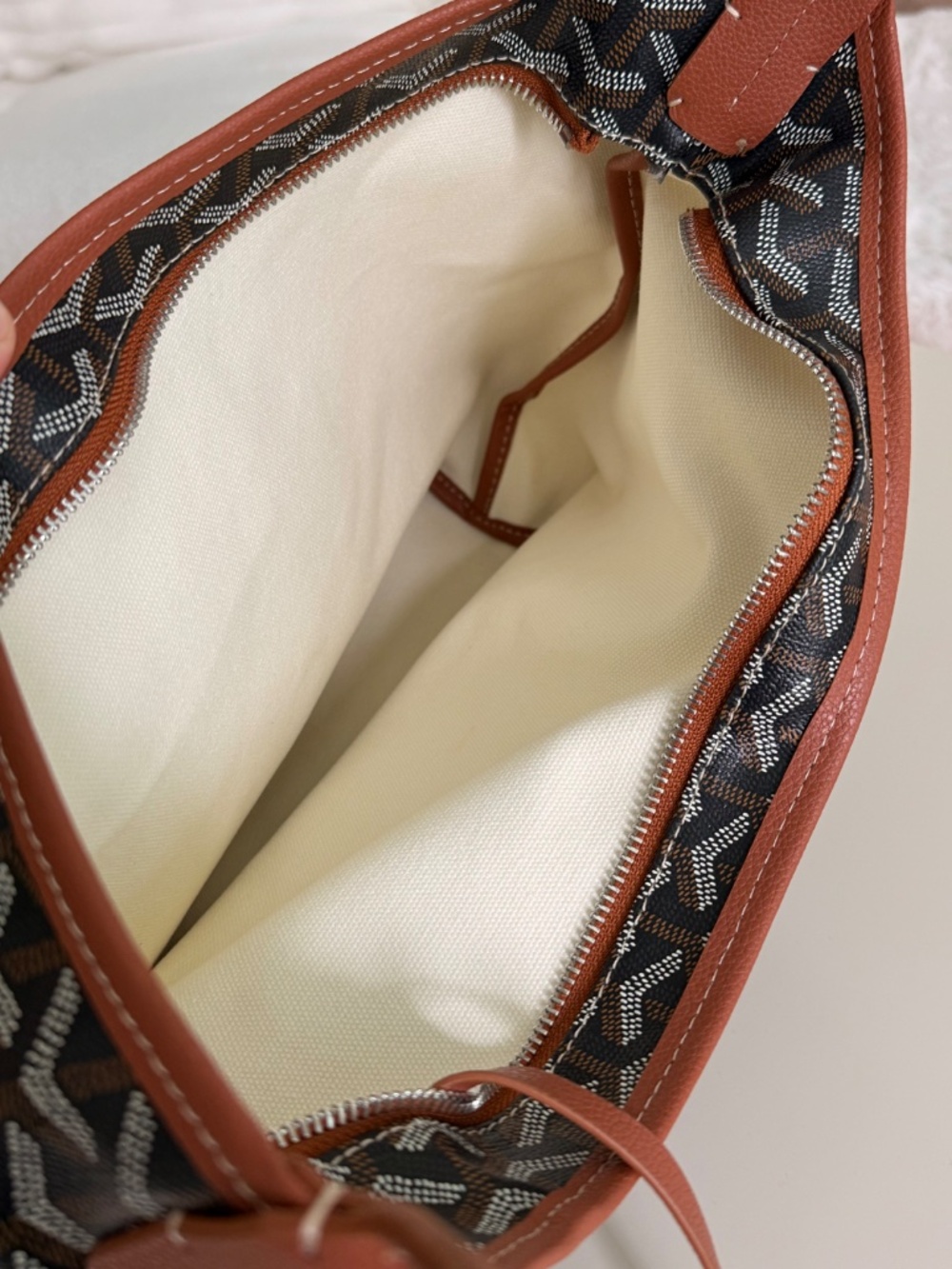 Boheme Hobo PM Bag - Brown Strap Luxury - Picture 4 of 16